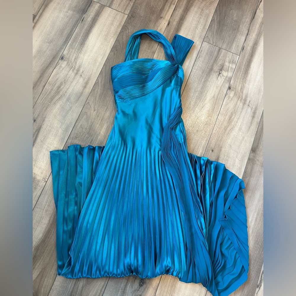 La Femme blue prom dress size 00